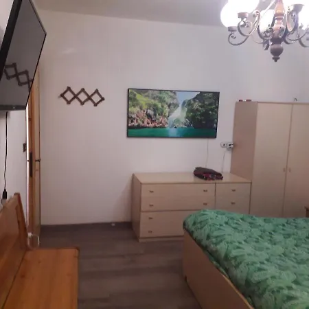 Casa Pineta Δωμάτια σε οικογενειακή κατοικία Malonno